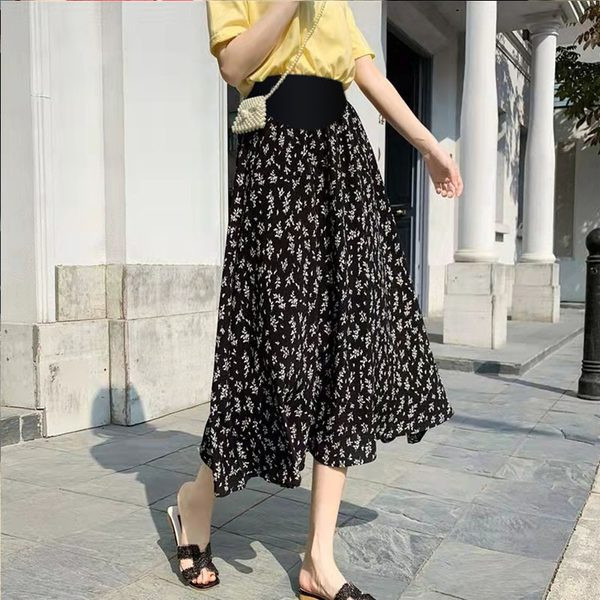 Ležerna trudnička suknja s visokim strukom i cvjetnim motivima