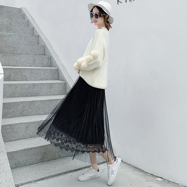 Плисирана дамска пола с дантела за бременни