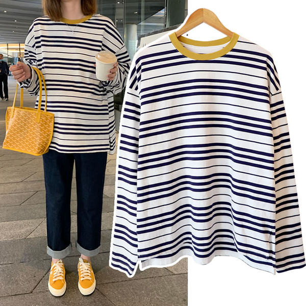 Пролетна свободна блуза за бременни с овално деколте 