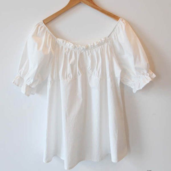 Ležerna bluza za trudnice kratkih rukava s četvrtastim izrezom