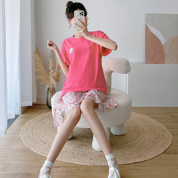 Къса  разкроена пола с флорален десен за бременни