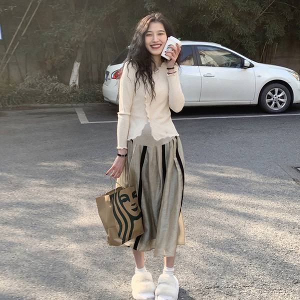 Дамска ежедневна пола разкроен модел за бременни