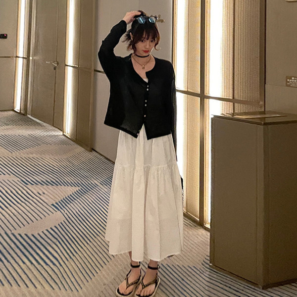 Duga skraćena trudnička suknja sa širokim elastičnim strukom