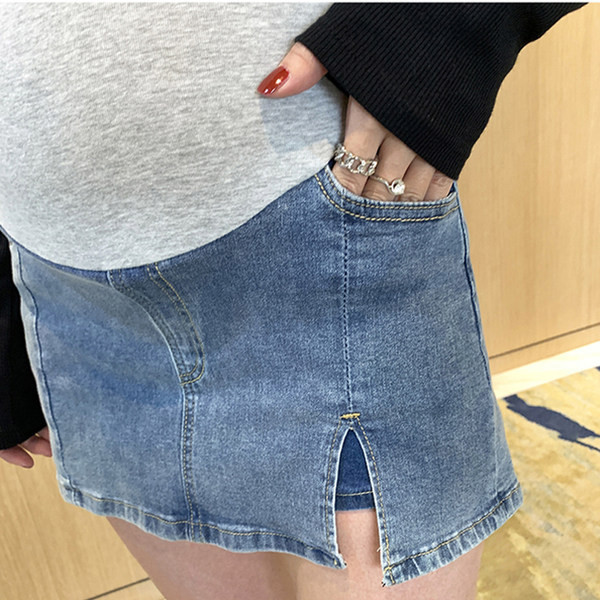 Еластична дънкова пола с цепка подходяща за бременни