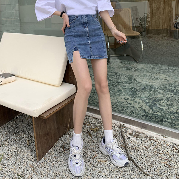 Еластична дънкова пола с цепка подходяща за бременни