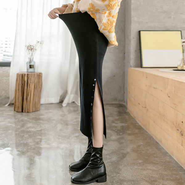 Дамска пола от тънко плетиво с копчета за бременни