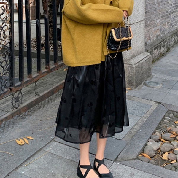 Пола за бременни с висока талия и апликация 