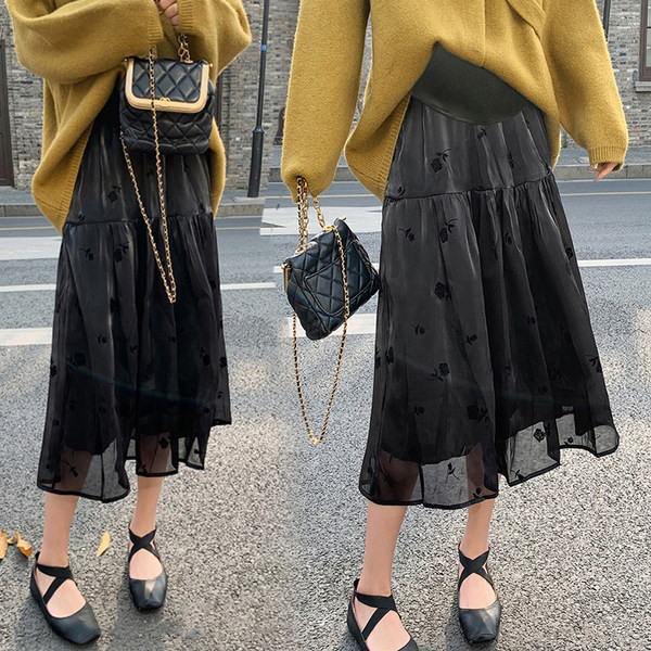 Пола за бременни с висока талия и апликация 