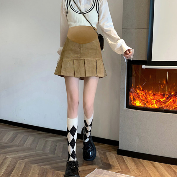 Дамска кадифена пола разкроена с висока талия подходяща за бременни жени