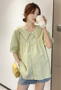 Φαρδύ πουκάμισο εγκυμοσύνης με οβάλ λαιμόκοψη και κουμπιά