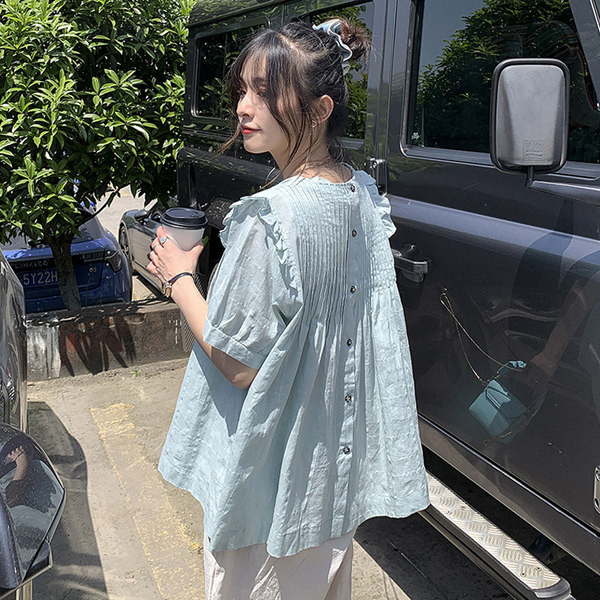 Дамска широка риза с овално деколте