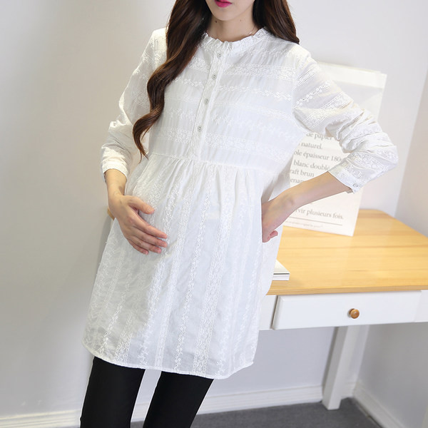 Дантелена туника с копчета за бременни - къс или дълъг ръкав