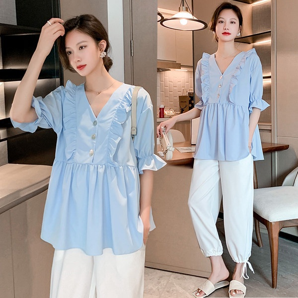 Μοντέρνο πουκάμισο εγκυμοσύνης με λαιμόκοψη σε V