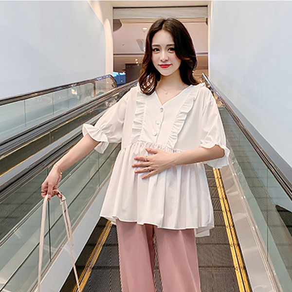 Модерна дамска риза с шпиц деколте и 3/4  ръкави