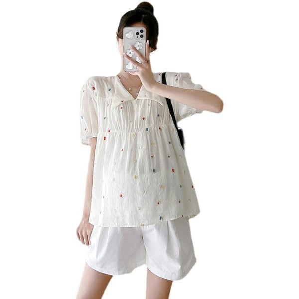 Novi model trudničke majice s V izrezom