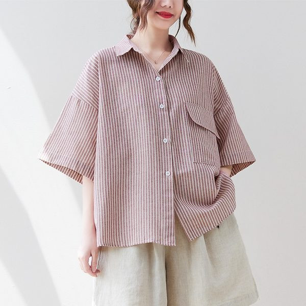 Široka košulja na pruge pogodna za trudnice