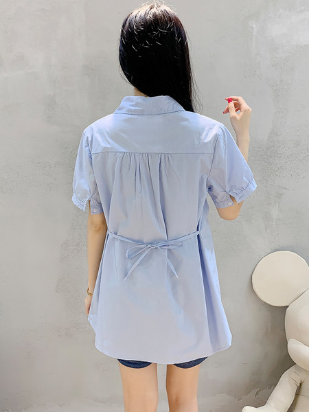 Cropped βαμβακερό πουκάμισο με κλασικό γιακά για εγκύους