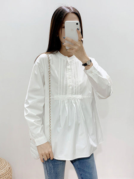 Jednobojna ženska košulja za trudnice s niskim ovratnikom