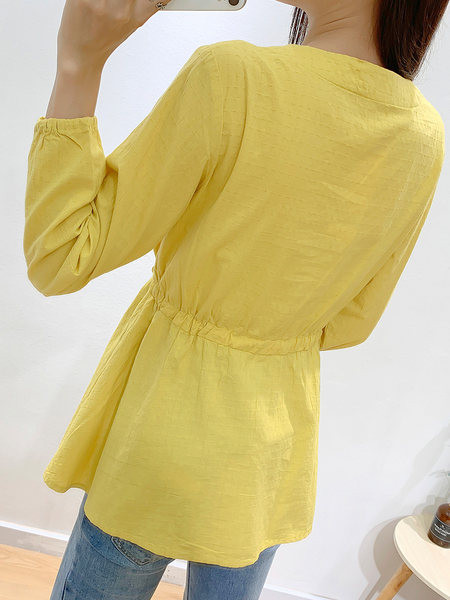 cămașă de maternitate decupată cu legături în talie