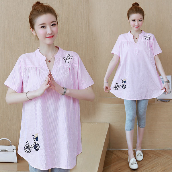 Πουκάμισο εγκυμοσύνης σε χαλαρή εφαρμογή με κοντό μανίκι και κέντημα