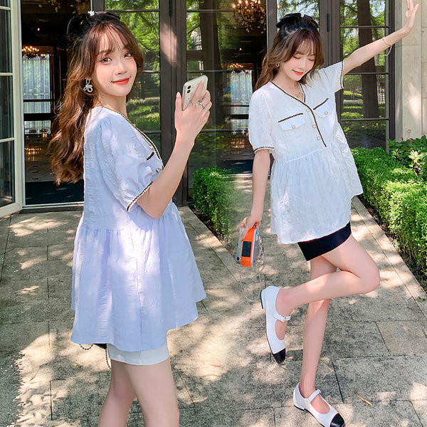 Skraćena košulja s ukrasnim gumbima za trudnice