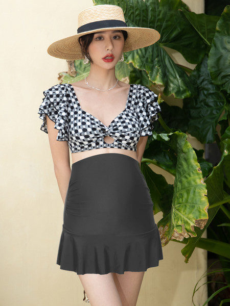 Μοντέρνο γυναικείο μαγιό εγκυμοσύνης 