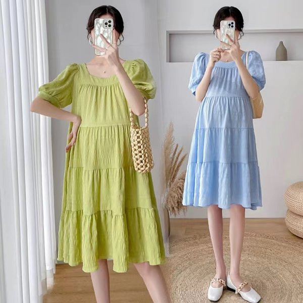 Ljetna trudnička haljina s četvrtastim izrezom