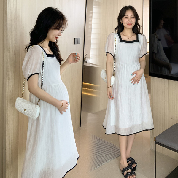 Nėščiųjų kvadratinė vasarinė suknelė su kaklu