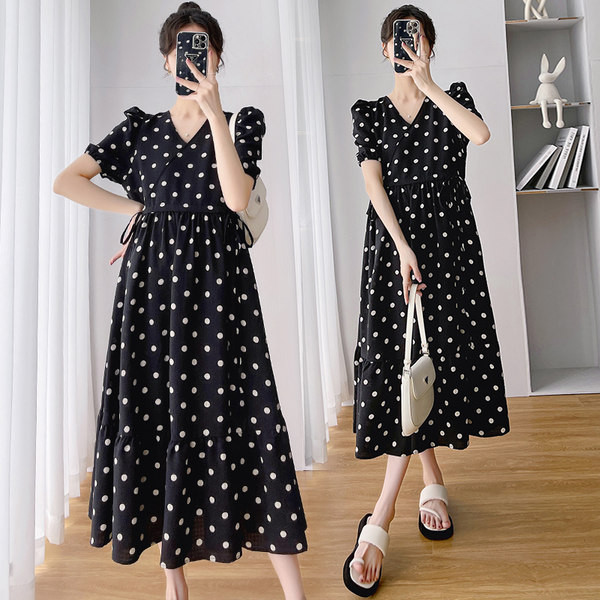 Izrezana haljina s dubokim dekolteom za trudnice