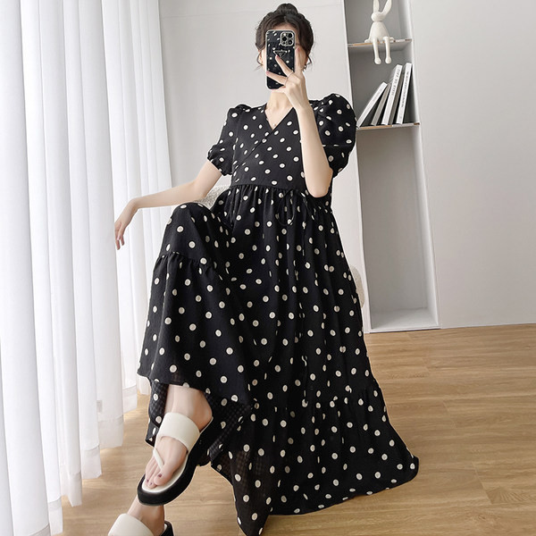 Izrezana haljina s dubokim dekolteom za trudnice