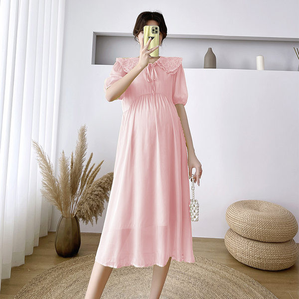 Moderna ljetna trudnička haljina u roza boji