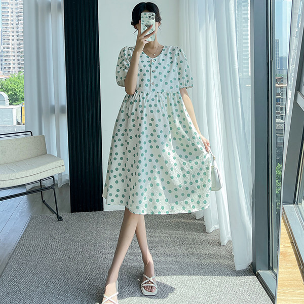 Široka trudnička haljina na točkice