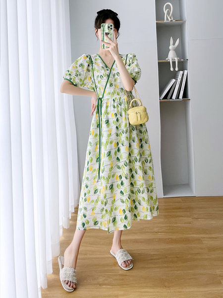 Ženska šarena trudnička haljina s V izrezom