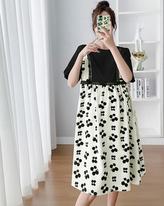 Casual φόρεμα εγκυμοσύνης με φλοράλ μοτίβα