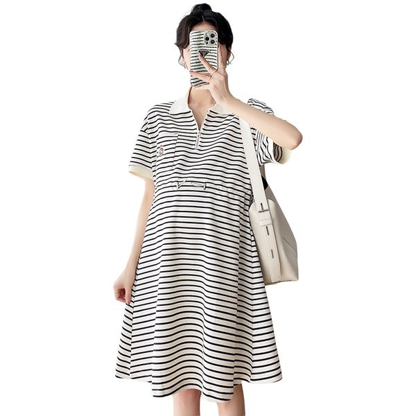 Ljetna prugasta trudnička haljina s klasičnim ovratnikom
