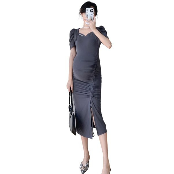 Pripijena trudnička haljina s vezicama i V-izrezom