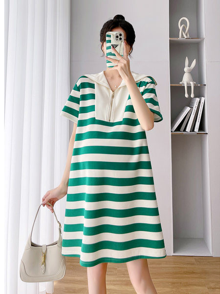 Γυναικείο ριγέ φόρεμα εγκυμοσύνης με φερμουάρ