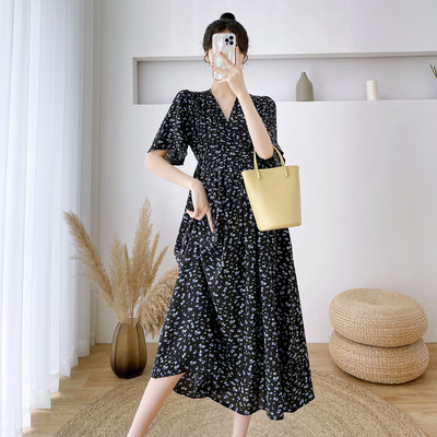 Καλοκαιρινό φόρεμα με φλοράλ μοτίβο για εγκύους