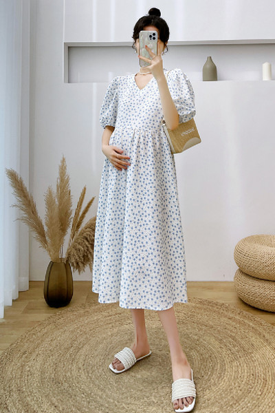 Ljetna trudnička haljina s cvjetnim uzorkom