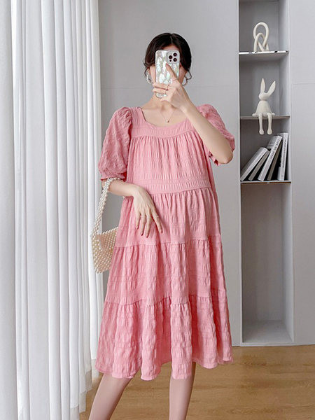 Široka ženska haljina s ovalnim izrezom za trudnice