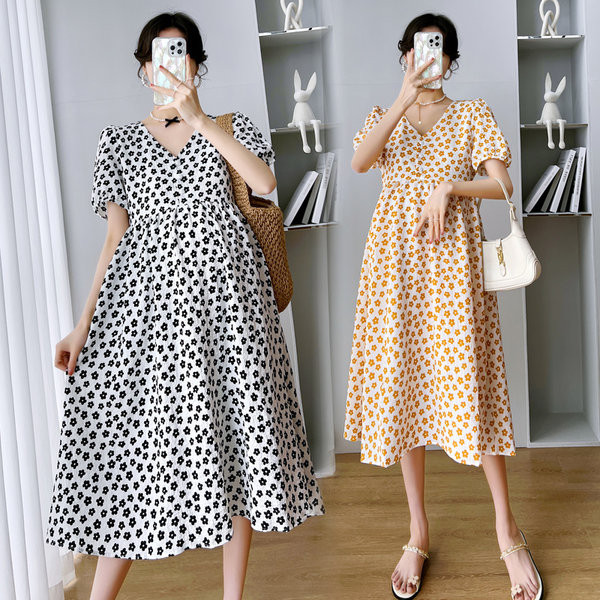 Naujo modelio moteriška kirpimo suknelė su gėlių raštu nėščiosioms