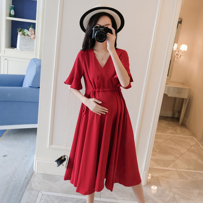 Μοντέρνο γυναικείο φόρεμα εγκυμοσύνης με V λαιμόκοψη