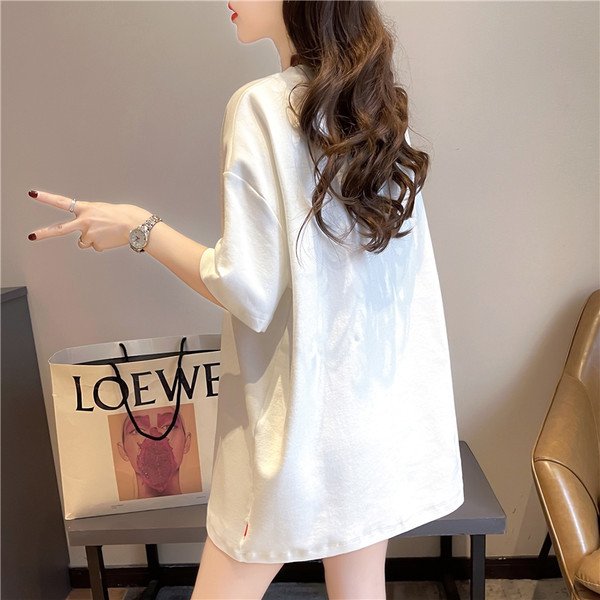 Широка дамска тениска с щампа за бременни