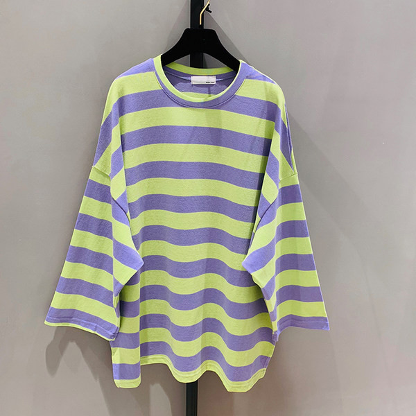 Ženska prugasta bluza s ovalnim izrezom za trudnice