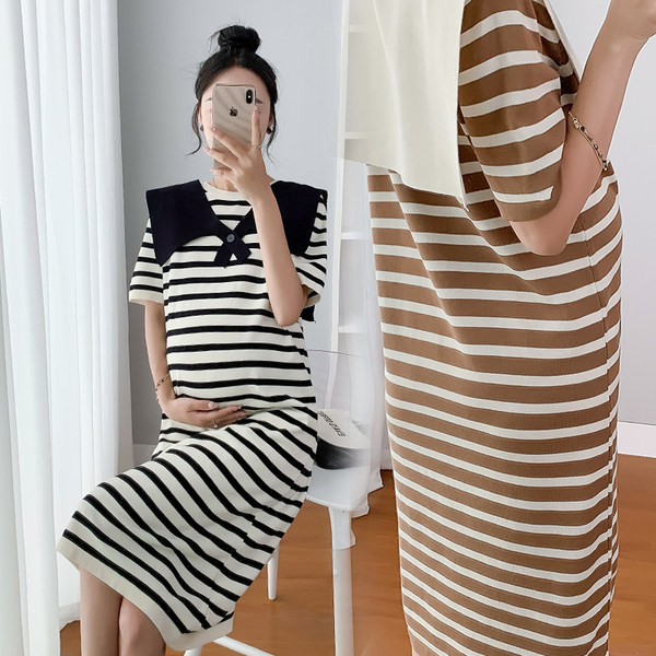 Ženska prugasta haljina za trudnice kratkih rukava