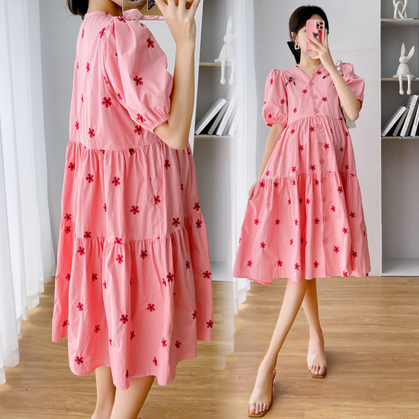 Ljetna haljina s V izrezom i gumbima