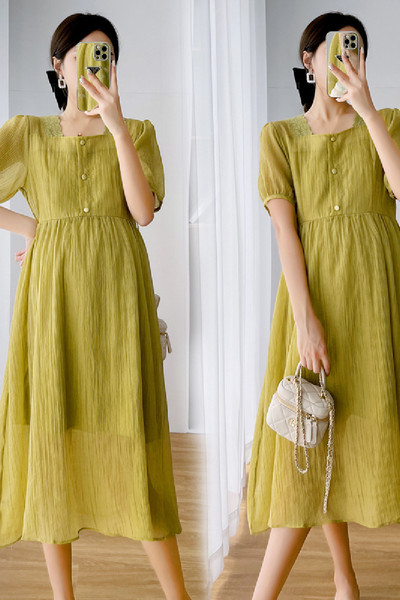 Dugačka trudnička haljina s postavom i četvrtastim izrezom