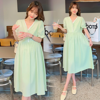 Moderna ženska haljina sa špicastim dekolteom