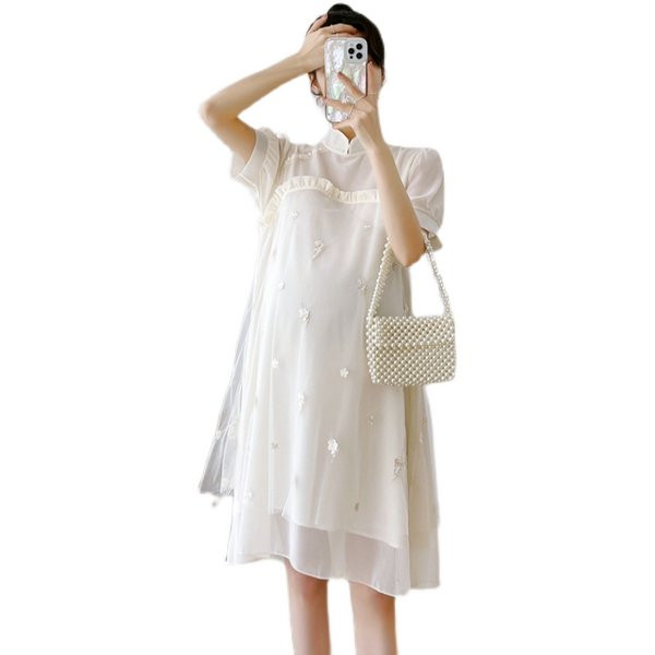 Модерна рокля с дантела и къс ръкав за бременни