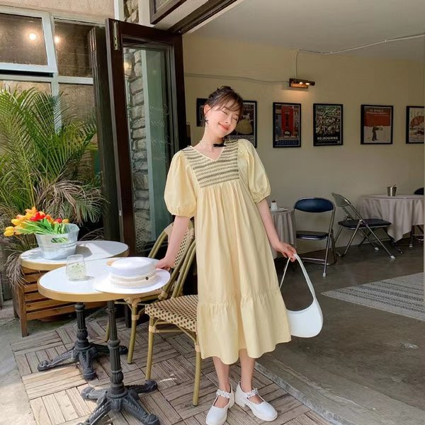 Ženska ljetna haljina s dubokim dekolteom za trudnice